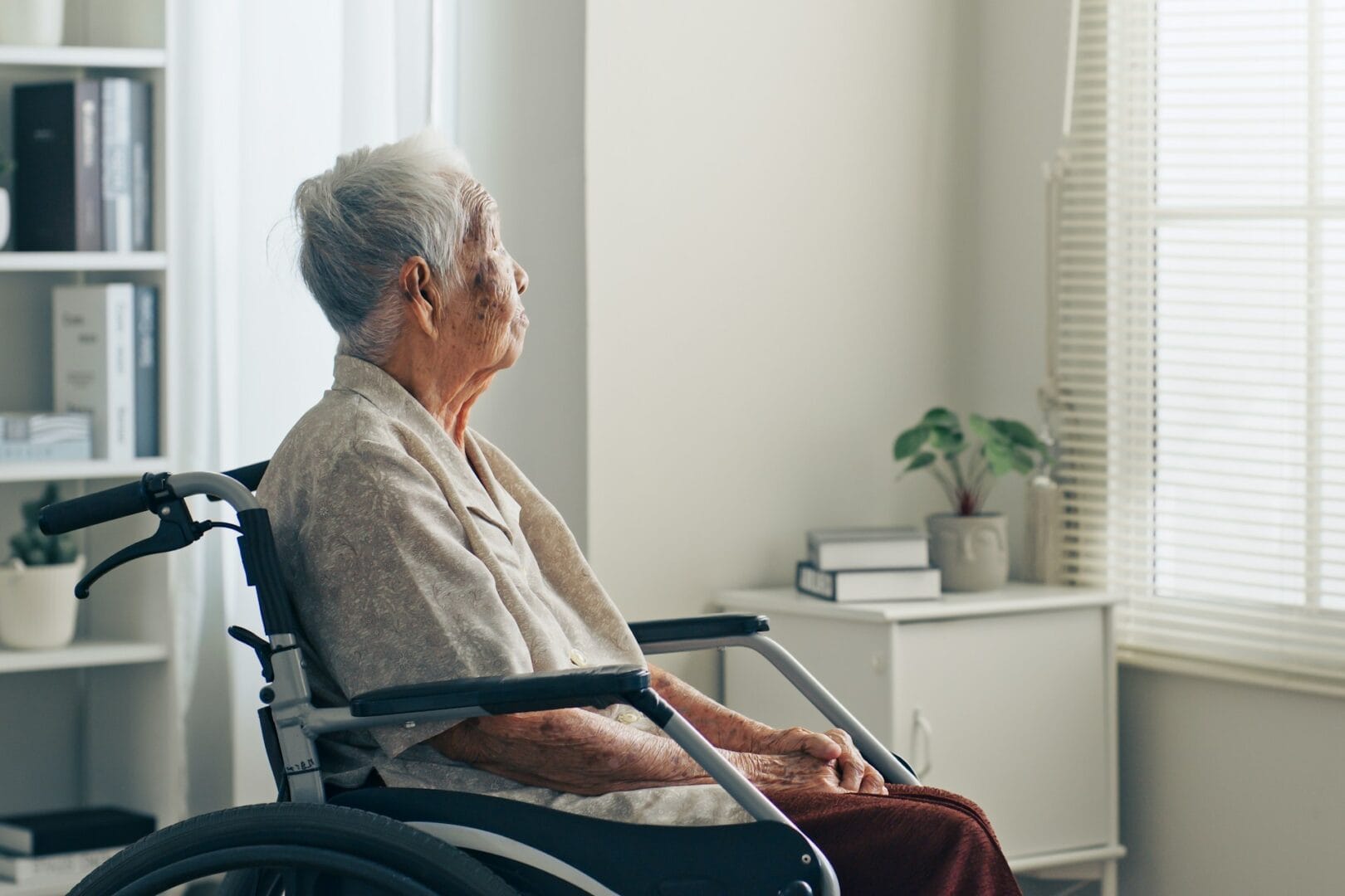 Caring for Seniors with Dementia at Home: How to Prepare