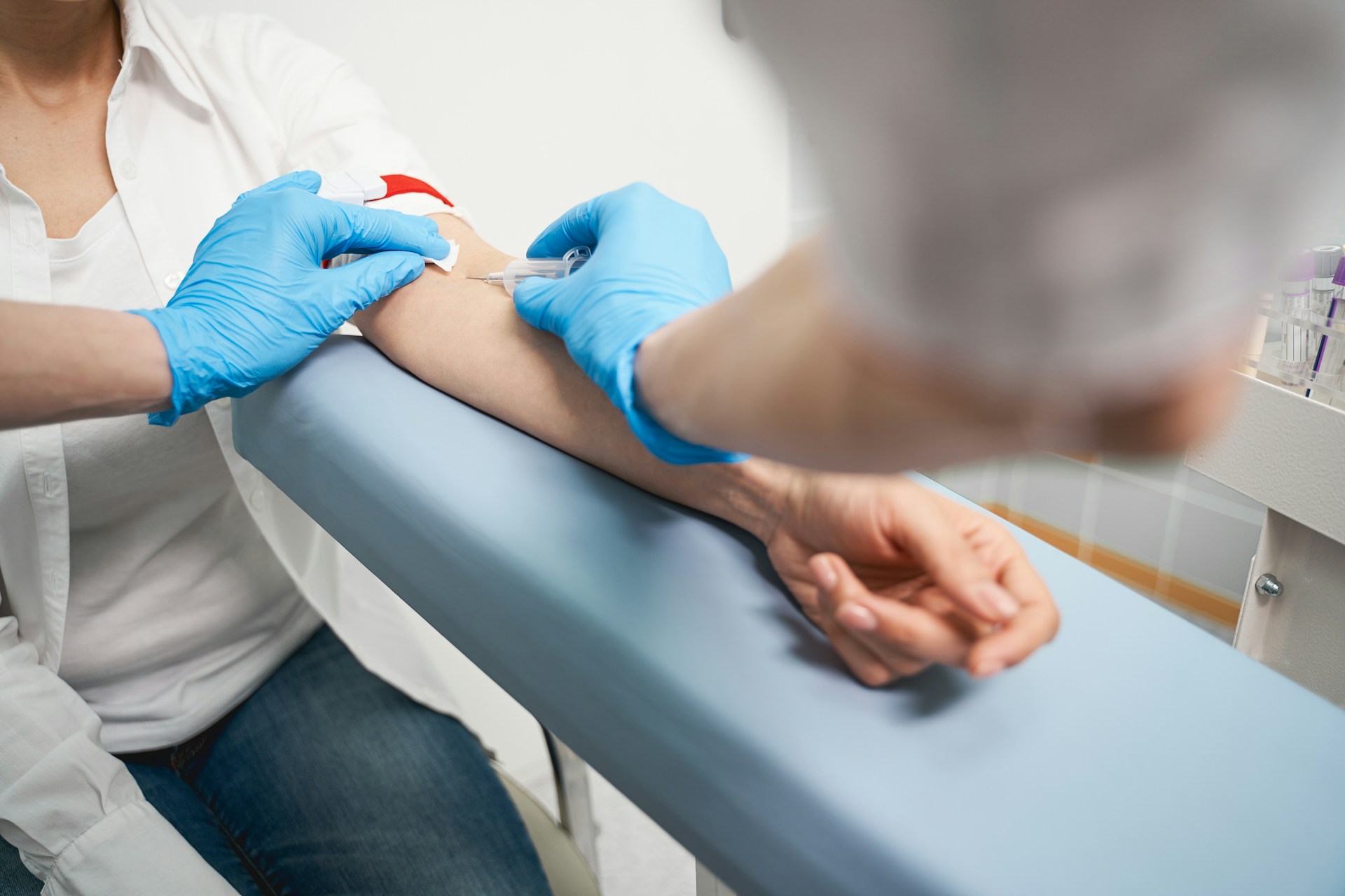 Choosing a Phlebotomy Training Specialist as a Working Parent